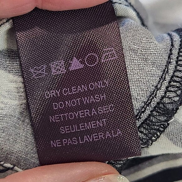 Hale Bob V-Neck Knit Top M Grey Blue Black Harness Print‎ Long Sleeve Stretch - Picture 10 of 10